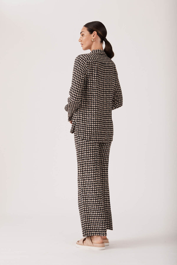 CS22561-HOUNDST-5jpg