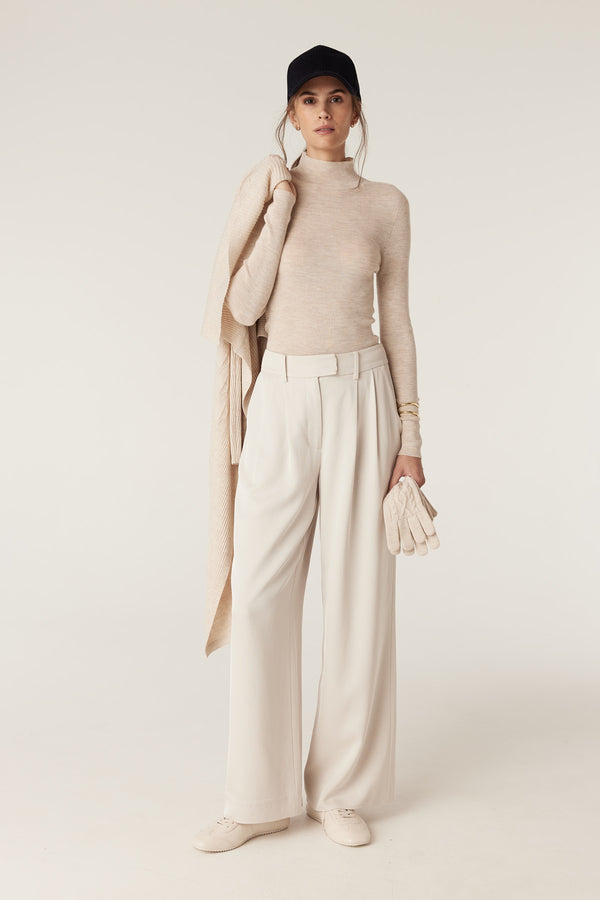 Superfine Merino Wool Turtle Neck Top - Oatmeal