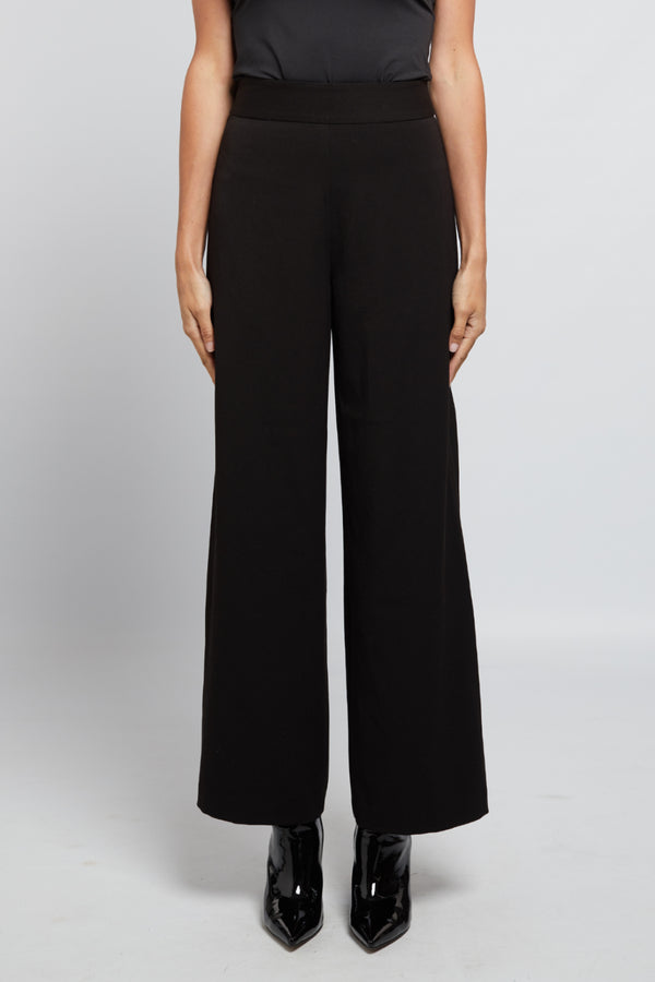 CS19177_BLACK_2_h9mr6j_1568684401